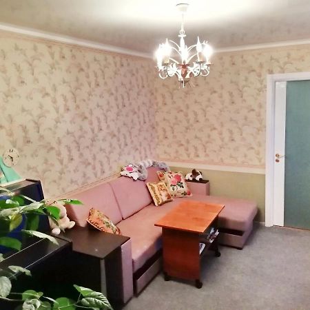 Two-Bedroom Apartment Near Metro Leninskiy Sankt Petersburg Zewnętrze zdjęcie